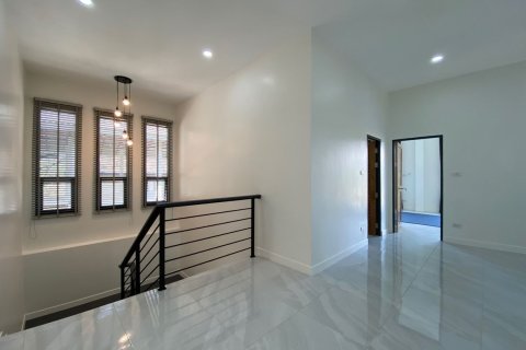 House in Chiang Mai, Thailand 3 bedrooms № 160077 - photo 22