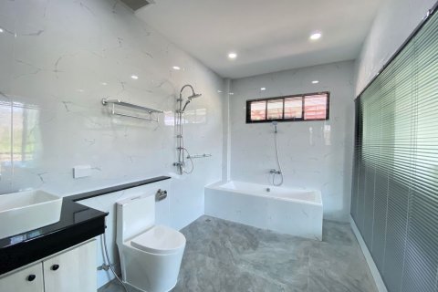 House in Chiang Mai, Thailand 3 bedrooms № 160077 - photo 30