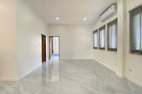 House in Chiang Mai, Thailand 3 bedrooms № 160077 - photo 20