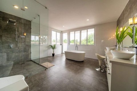 House in Chiang Mai, Thailand 5 bedrooms № 160075 - photo 16