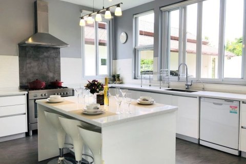 House in Chiang Mai, Thailand 5 bedrooms № 160075 - photo 6