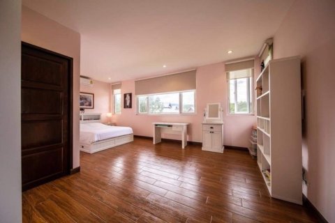 Maison à Chiang Mai, Thaïlande 5 chambres № 160075 - photo 18