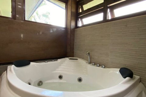 House in Chiang Mai, Thailand 2 bedrooms № 160073 - photo 17