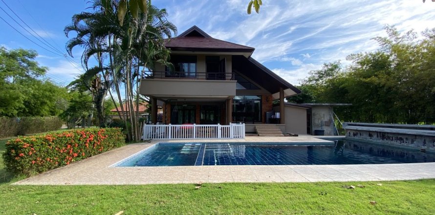 House in Chiang Mai, Thailand 2 bedrooms № 160073