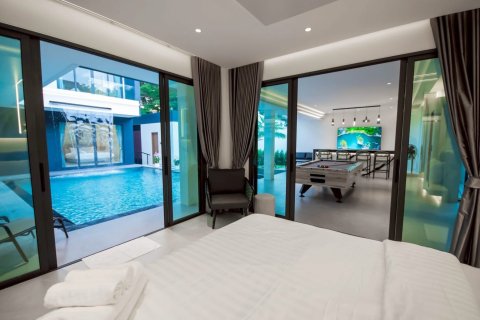 Вилла в Паттайе, Таиланд с 7 спальнями  № 159115 - фото 3