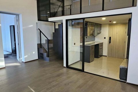 Кондоминиум с 2 спальнями в Банг Раке, Бангкок, Таиланд № 159120