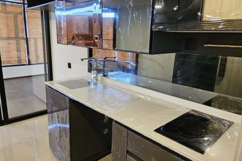 Кондоминиум с 2 спальнями в Банг Раке, Бангкок, Таиланд № 159120 - фото 6