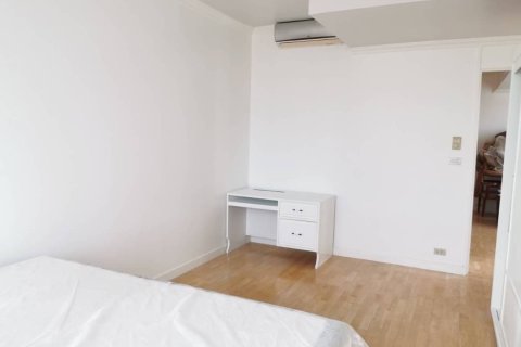 Condo in Khlong San, Bangkok, Thailand, 2 bedrooms  № 148268 - photo 11