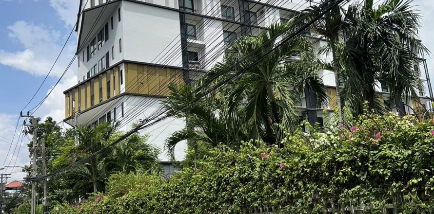 Studio dans le Condo à Watthana, Bangkok, Thaïlande  № 171949
