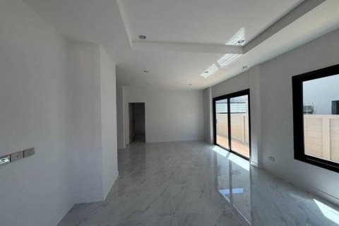House in Pattaya, Thailand 4 bedrooms № 134504 - photo 5