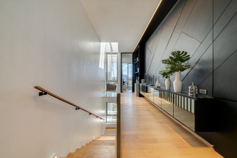 Maison à Chatuchak, Bangkok, Thaïlande 4 chambres № 144758 - photo 11