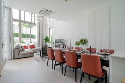 Maison à Chatuchak, Bangkok, Thaïlande 4 chambres № 144758 - photo 12