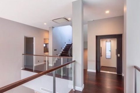 Villa à Lak Si, Bangkok, Thaïlande 5 chambres № 159003 - photo 5