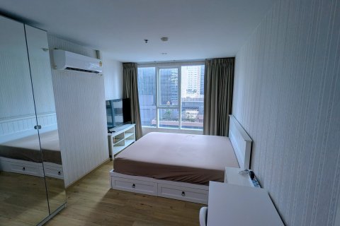 Condo in Watthana, Bangkok, Thailand, 2 bedrooms  № 159006 - photo 5