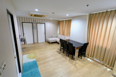 Condo in Watthana, Bangkok, Thailand, 2 bedrooms  № 159006 - photo 8