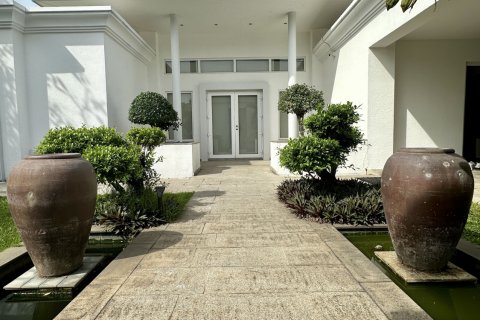 Вилла в Паттайе, Таиланд с 4 спальнями  № 154613 - фото 6