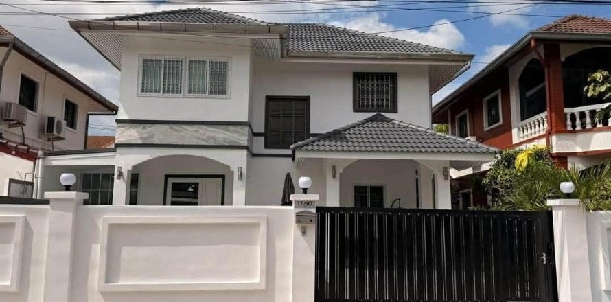 Вилла в Паттайе, Таиланд с 4 спальнями № 154614