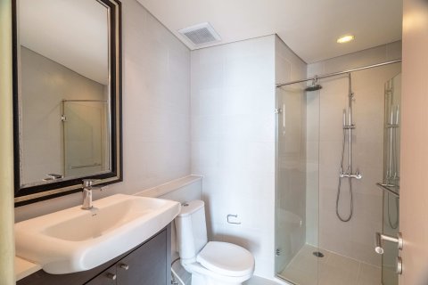 Condo in Khlong San, Bangkok, Thailand, 2 bedrooms  № 154617 - photo 17