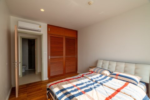 Condo in Khlong San, Bangkok, Thailand, 2 bedrooms  № 154617 - photo 16