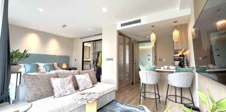 Studio in the Condo in Phuket, Thailand  № 154616