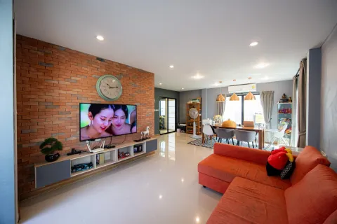 Maison à Pathum Thani, Thaïlande 3 chambres № 170491 - photo 11