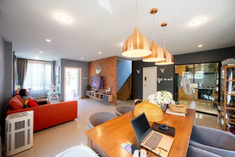 Maison à Pathum Thani, Thaïlande 3 chambres № 170491 - photo 10