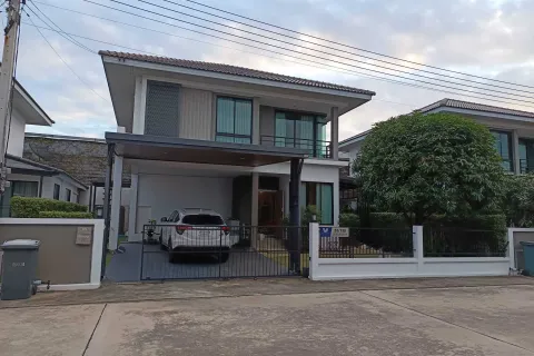 Maison à Pathum Thani, Thaïlande 3 chambres № 170491