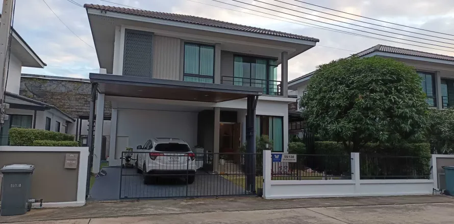 Maison à Pathum Thani, Thaïlande 3 chambres № 170491