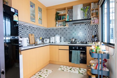 Maison à Pathum Thani, Thaïlande 3 chambres № 170491 - photo 18