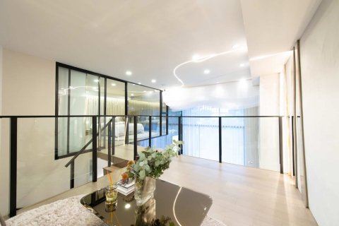 Duplex in Bangkok, Thailand 2 bedrooms № 166528 - photo 2