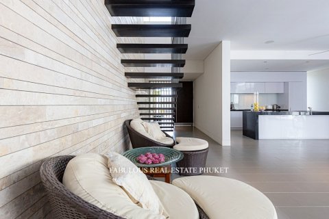 Villa in Pa Klok, Thailand 4 bedrooms № 179629 - photo 23