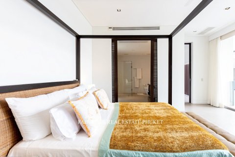 Villa in Pa Klok, Thailand 4 bedrooms № 179629 - photo 13