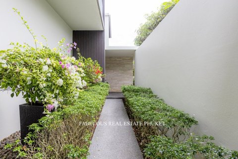 Villa in Pa Klok, Thailand 4 bedrooms № 179629 - photo 14