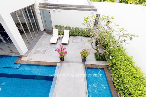 Villa in Pa Klok, Thailand 4 bedrooms № 179629 - photo 3