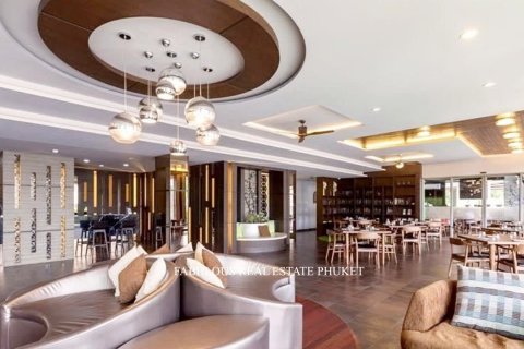 Condo in Bang Tao, Thailand, 2 bedrooms № 179626 - photo 12