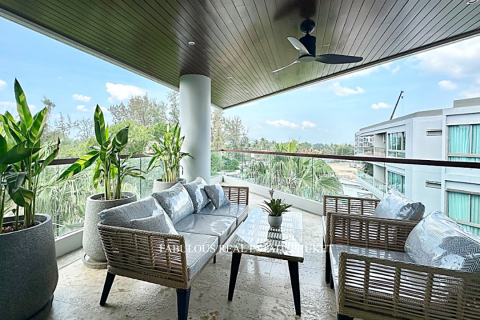 Condo in Bang Tao, Thailand, 2 bedrooms № 179626 - photo 3