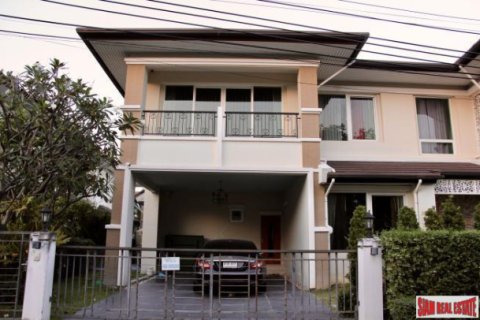 Maison à Bangkok, Thaïlande 4 chambres № 194251 - photo 1