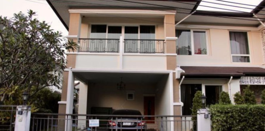 Maison à Bangkok, Thaïlande 4 chambres № 194251