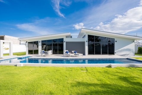 Вилла в Хуа Хине, Таиланд с 3 спальнями  № 165483 - фото 2