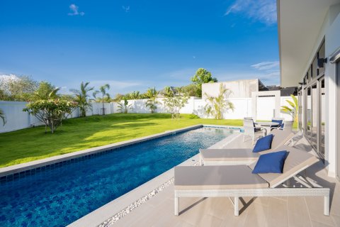 Вилла в Хуа Хине, Таиланд с 3 спальнями  № 165483 - фото 12