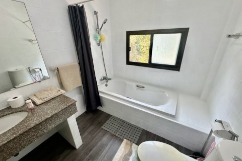 Villa in Hua Hin, Thailand 4 bedrooms № 140079 - photo 18