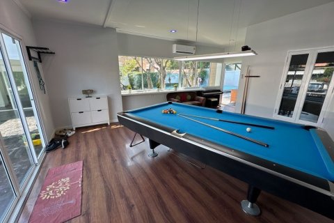 Villa in Hua Hin, Thailand 4 bedrooms № 140079 - photo 11