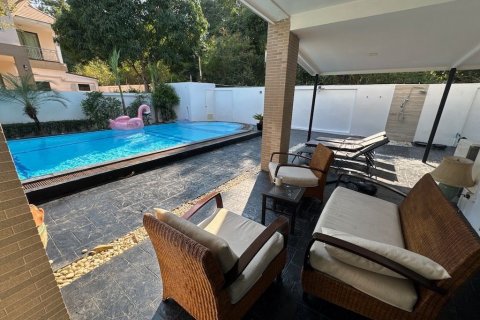 Villa in Hua Hin, Thailand 4 bedrooms № 140079 - photo 8