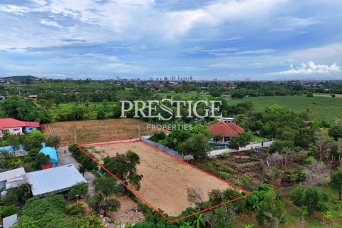 Land in Pattaya, Thailand 1600 sq.m. № 198123