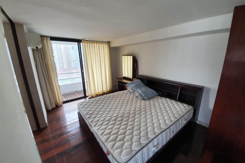 Кондоминиум с 2 спальнями в Ваттхане, Бангкок, Таиланд № 149096 - фото 17