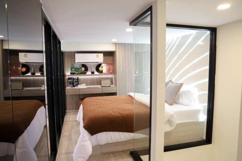 Condo à Bangkok, Thaïlande, 1 chambre  № 203580 - photo 2