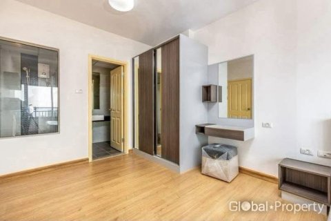 Condo in Pattaya, Thailand, 1 bedroom  № 232981 - photo 5