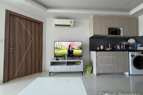 Condo in Pattaya, Thailand, 1 bedroom  № 232982 - photo 17