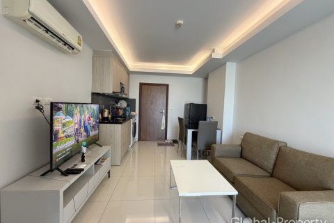 Condo in Pattaya, Thailand, 1 bedroom  № 232982 - photo 14