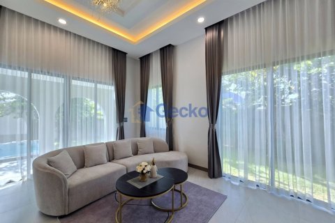 Haus in Pattaya, Thailand 4 Schlafzimmer № 196262 - Foto 5